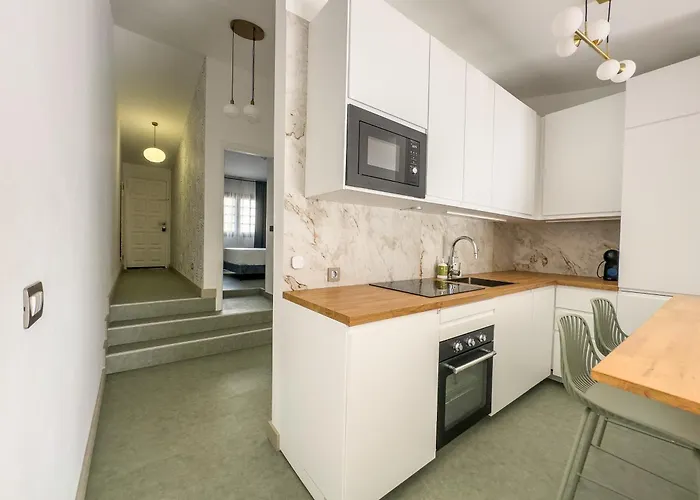 Infinity Ocean View Апартаменты *